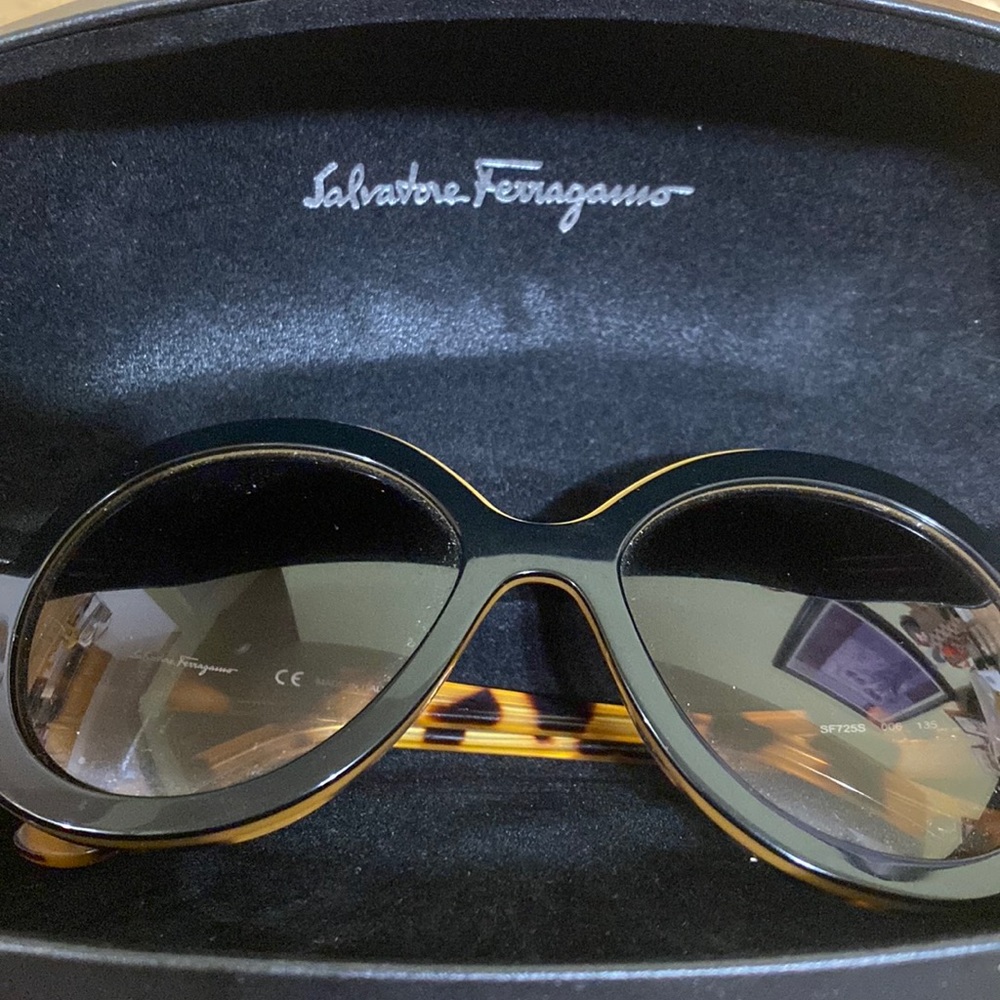 Salvatore ferragamo Sunglasses